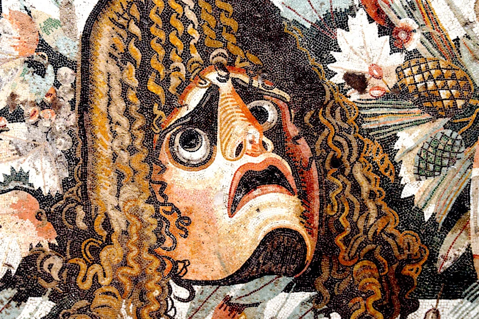 Трагическая театральная маска на мозаике из дома Фавна в Помпеях, I век до н.э.