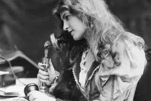 Телефон в викторианской Британии: как он изменил общество