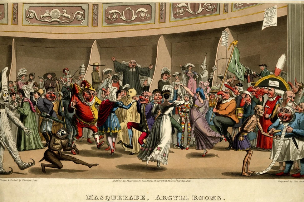Костюмированные участники маскарада танцуют в зале Argyll Rooms